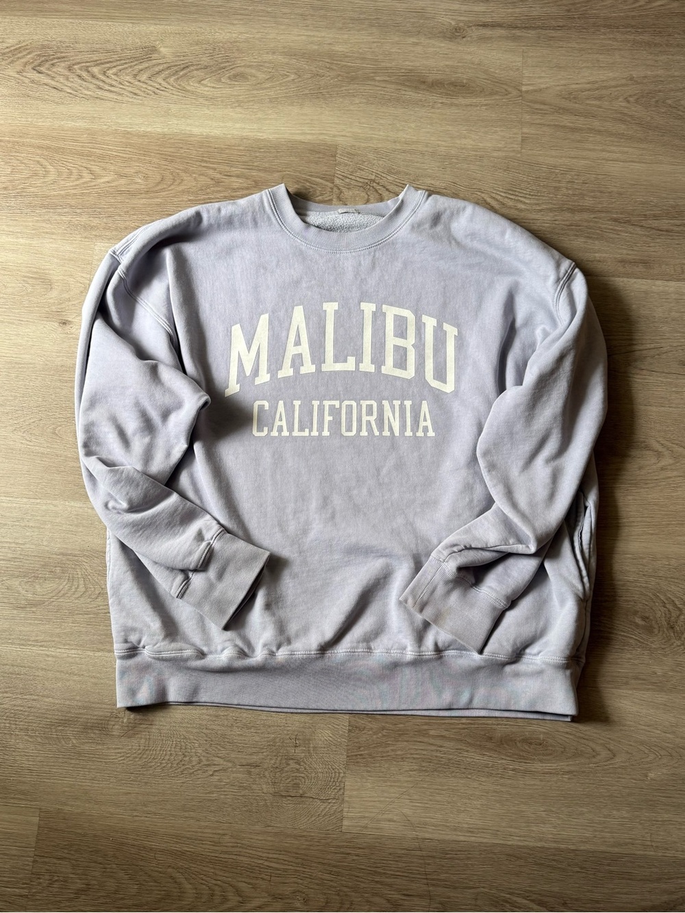 Brandy Melville Malibu California Oversided Crewneck Sweatshirt - Light Lavender